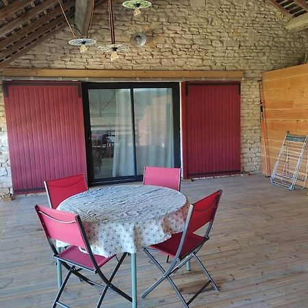 Appartement Le Saint Maur Neuville-du-Poitou Exterior foto